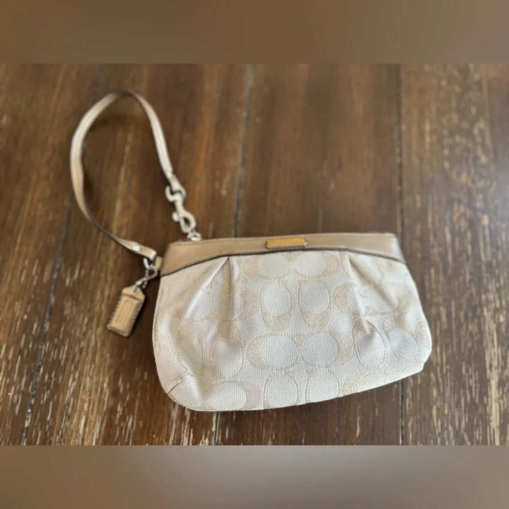 Coach signature logo wrislet Jacquard fabric